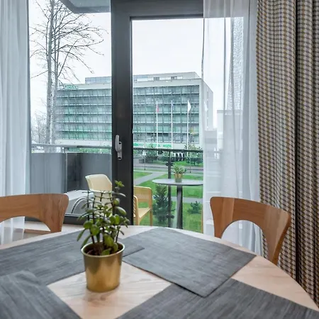 Eva R 드루스키닝카이